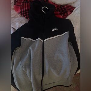 Black/Grey Nike Tech Zip Up Hoodie
Size Medium